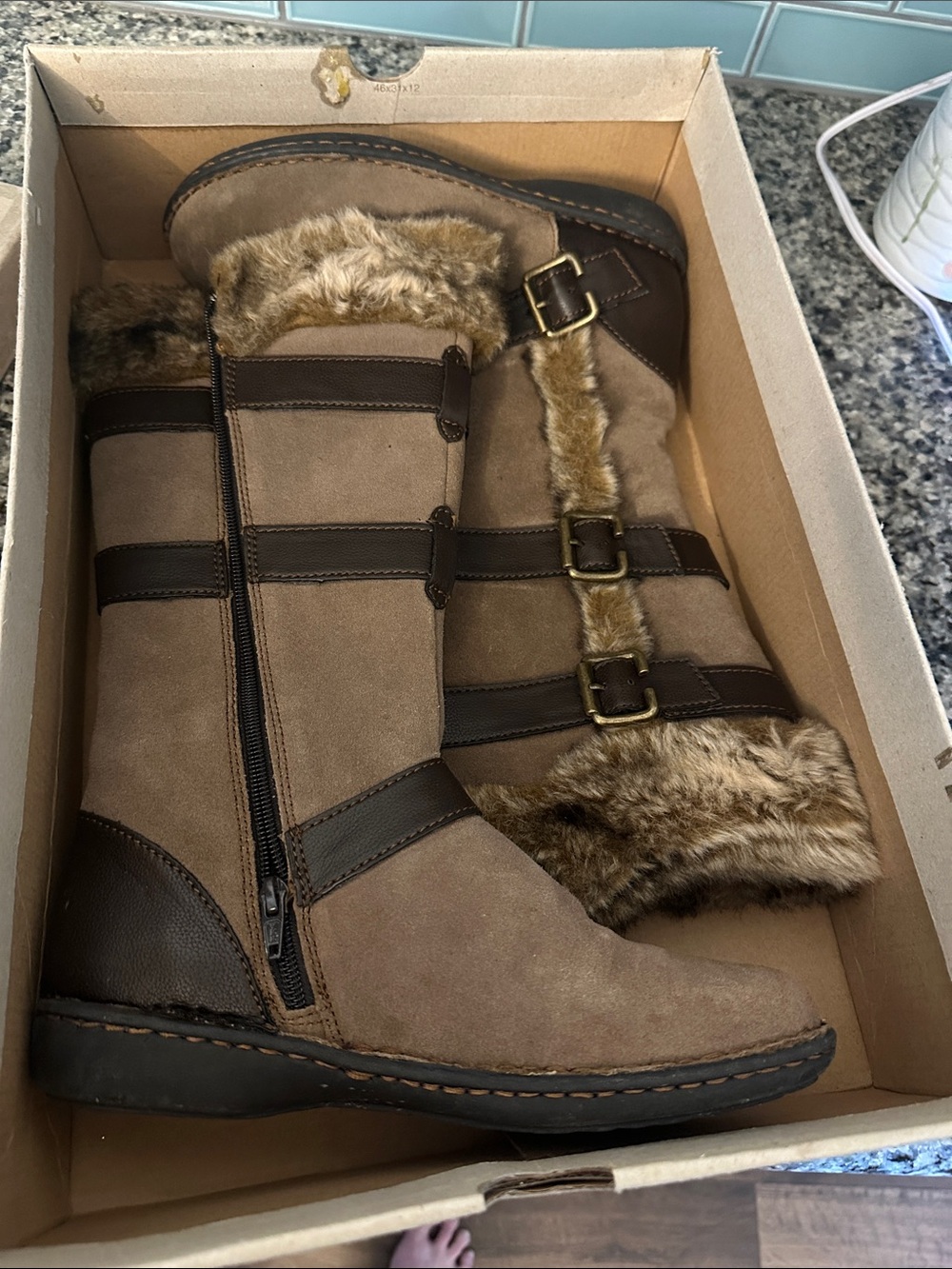 Born concept b.o.c. Women's Brown Faux-Fur Mid-Calf Winter Boots